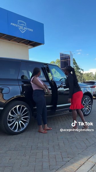 Explore the Range Rover Autobiography Features