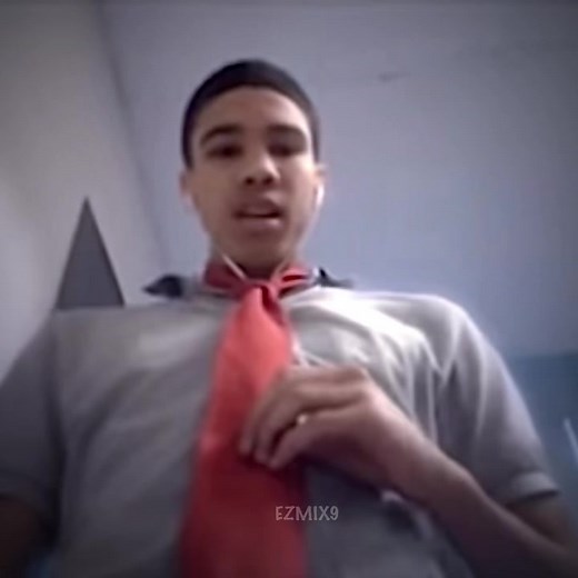 Learn How to Put on a Tie with Jayson Tatum | Basketball Tips