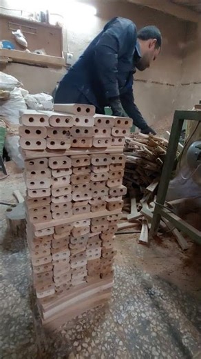 “Ultra-Satisfying Chair Leg Stacking — Perfect Organization at High Speed!”