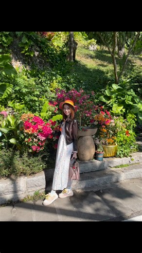 ☀️阳光刚好，微风不吵， 遇见更温柔的自已🌹 今天的我， 只负责开心、微笑、拍照。 剩下的，交给阳光和时间✨ #今日穿搭 #度假感穿搭 #松弛感生活#拍照姿势 #旅行日记