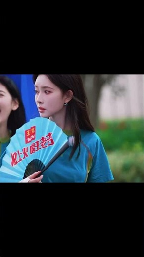 Meng Ziyi looks like she's about to snap at Fan Chengcheng #KeepRunning14 #FanChengcheng #MengZiyi