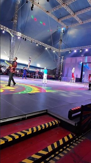 Multiple Acts at Once 🎪 | Garden Bros Circus