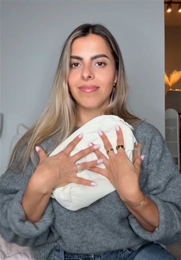 The Ultimate Cosmetic Bag: My Top Pick and Organization Tips