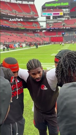 Shedeur rallying up the boys 🗣️