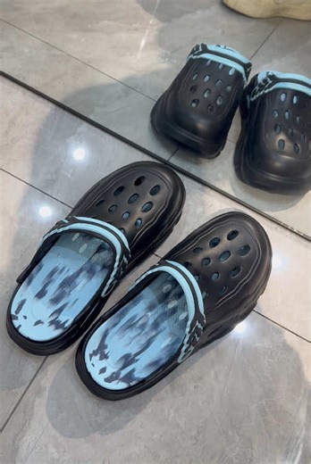 Holiday Haul: Stylish Slippers and Beach Sandals