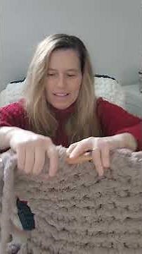 Handknitting Another Chunky Blanket #knit #yarn