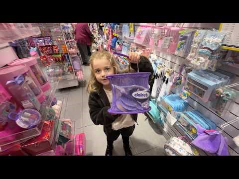 5 year old in her favourite shop - Claire’s - shopping and unboxing