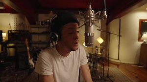‘Tapu Te Pō’ sung by Marlon Williams with Dhungala Children’s Choir, a timeless beauty, on 'Christmas Train' ❤️ Team PK See 'Paul Kelly's Christmas Train' collection here: https://paulkelly.lnk.to/ChristmasTrainStore | Paul Kelly