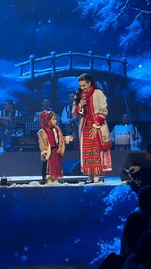 Vă mulțumesc pt că m-ați aplaudat și Georgianei pt ca m-a lasat sa stau cu ea pe scenă 🥹❤️ @georgianalobont @kidssing.academy | Andreea Stan