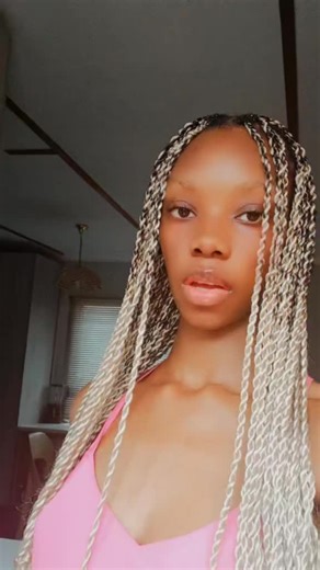 sheislucia (@s7_lucia)’s videos with Finally Over It - Summer Walker