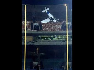 1976-Memorial Stadium Plane Crash After Colts Playoff Game (WCBM Radio)