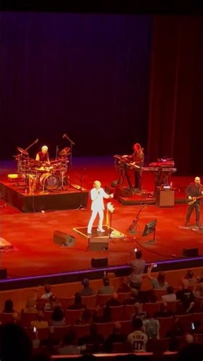 81 год !!! :) Джон А́ндерсон ... Jon Anderson :)