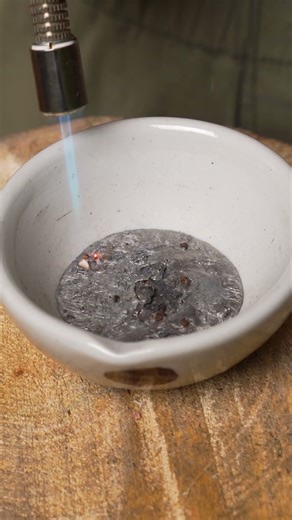 Copper Melting Magic: DIY Adventures! 🔥✨