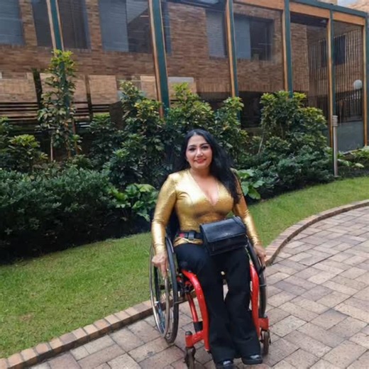 Un baile un poco loco #coreworkout #accion #movimiento | Nelcy Velandia