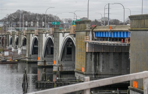 McKee welcomes hearing on bridge, but says state officials can't discuss what went wrong