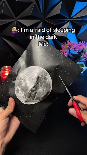 Galaxy projector transforms room into outer space