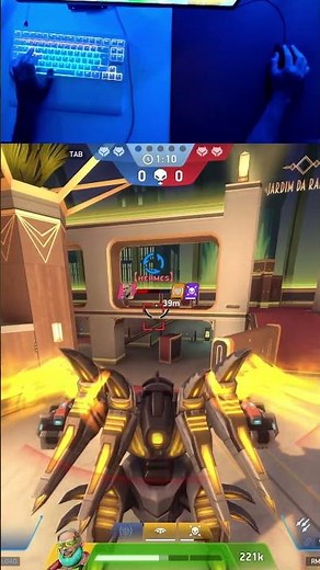 WHO WINS? Deathwalker Charge Rocket 16s vs Redeemer and Hemlock Storm 12s 💀