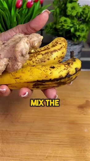 This natural banana peel, ginger, and cinnamon drink may help support your body's natural energy and circulation