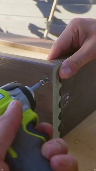 How To Make Planters from Composite Decking #homeimprovement #builders #diyhomeprojects #homerenovation | Modern Builds