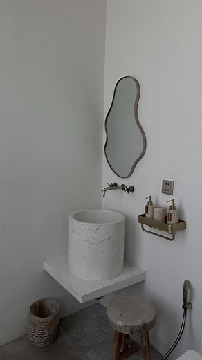 do you wanna build a snowman? ☃️ loljk di yan totoong dandruff ha! cosplay lang 🤣 but this can happen if you don’t take care of your hair and scalp! For me, I only trust @headandshoulders cool menthol. I feel fresh and cool, and I’ve got #NoITCHuations! 😉 • #LetITCHGo #Ad #Sponsored | David John Guison