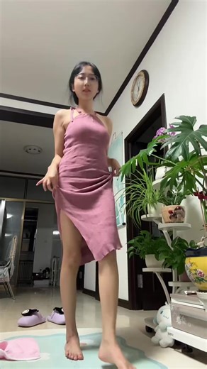I am a good Chinese woman #Girl #Chinese #何小萌 #hexiaomeng #HeXiaoMeng
