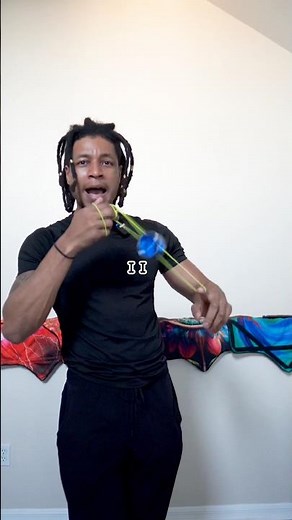 Beginner Yoyo trick split bottom mount #yoyotricks #yoyoing #childrenstoy #toy #yoyo
