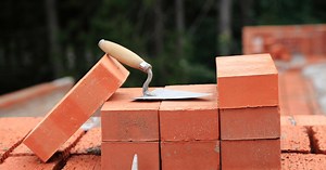 Comment construire un muret en briques facilement ?