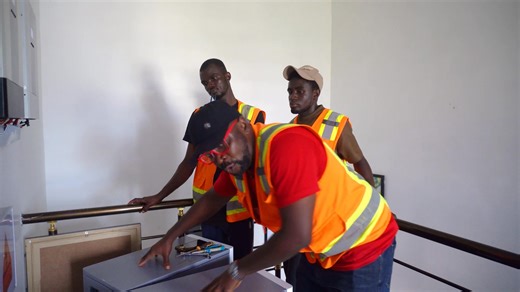 Balancing the Lithium Battery current charge in this Solar system. | Smilinsun