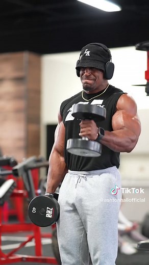 Ashton Hall Flexes His Muscles: Biceps Workout Revealed!