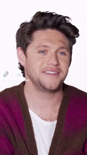 Niall Horan's Cardigan Collection: A Stylish Tribute to Comfort