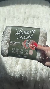 Flip through the Counting Sheep 7-Day Set ✨ Perfect for everyday makeup, use each cloth to remove the day's makeup then wash at the end of the week to reuse ☁️ All you need is WATER  #makeuperaser | The Original MakeUp Eraser | Facebook
