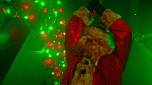 'Christmas Bloody Christmas' Review: A Bloody Good Time with a Capable Final Girl