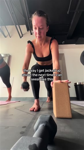 Heated workouts are crack for real #workout #workoutrountine #heatedworkout #fitnessinstructor #heatedsculpt @Pulse Yoga & Fitness