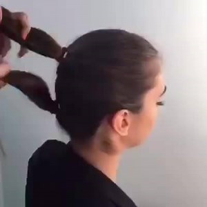 Make more of your busy mornings with our quick and easy summer hairdo. Are you ready to tell your friends that you created this look in just 5 minutes? #IfIHad5Minutes احصلي لنفسك على تصفيفة شعر صيفية سهلة وسريعة. هل أنتِ متحمسة أن تخبري صديقاتك أنك اعددتي هذه التصفيفة في 5 دقائق فقط؟ | Syoss