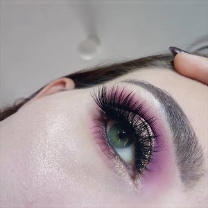 Patty uses BYS products for this gorgeous eye look. ✨ . . BERRIES 2 BYS glitter- Gold BYS Lashes- Triple lux : Pattybarrosmua | Cosmetics Plus | Facebook