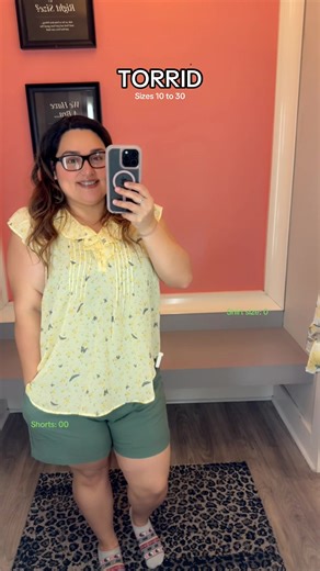 These are the most comfy shorts! They have pockets and no chub rub! They also have them in another print! Which shirt pairs well? @Torrid future torrid partner 🤞#torrid #nikkifashionvlogs #fashiontiktok #plussize #shopping