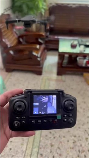 This aerial drone with a display screen is not only easy to operate, but also very popular..