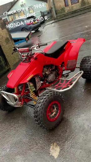Rare Honda TRX250R 2 Stroke Barn Find Discovery