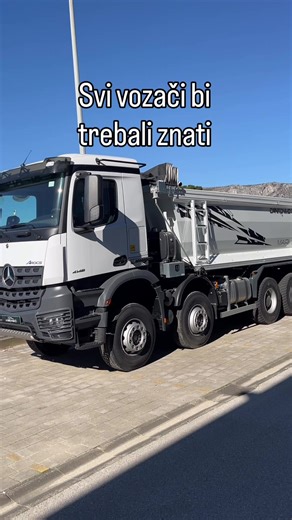 Znate li šta brojevi na kamionu označavaju? Pogledajte video i saznajte a ako vas još nešto zanima o kamionima slobodno napišite u komentaru. #MercedesBenz