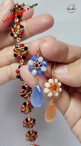 Flower bracelet - Free tutorial here https://youtu.be/lRDUcFisYpY | Lan Anh Handmade