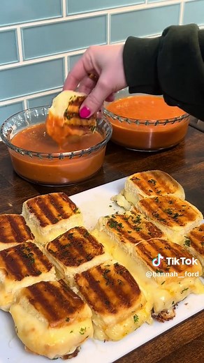 Easy Grilled Cheese Sliders Recipe with King's Hawaiian Rolls