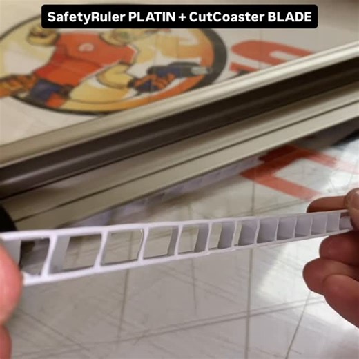 Sign Maker Tools Ltd. on Instagram: "A perfect tool combo for Coroplast and any other soft media cutting. When you know, you know. 😎 ••• Order yours at signmakertools.ca 🇨🇦✌️🇺🇸 ••• #coroplast #coroplastsigns #signshop #printshop"