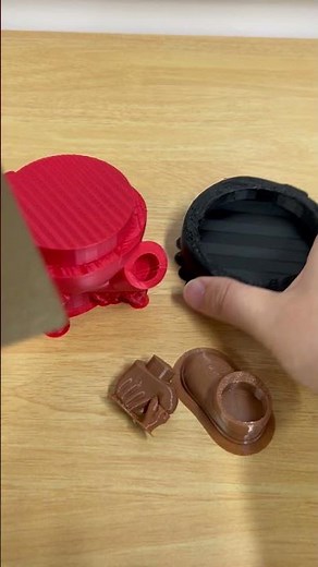 🎅 Print the Magic: Our 3D Printed Santa, Crafted with PLA Filaments!