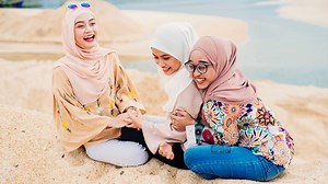 I'm 19 and Not Allowed to Hang Out with Friends! | About Islam