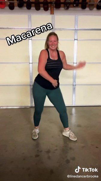 Top Cruise Ship Line Dances You Can Enjoy