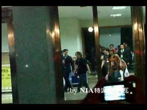 安室奈美恵 演唱會結束離開上海大舞台 (090711)