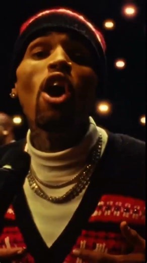 [AESTHETICS] R&B Has No Season: The "It's Giving Christmas" Visuals