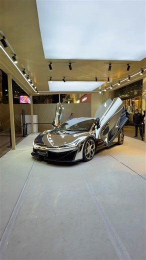 中国北京 夜の王府井歩行街