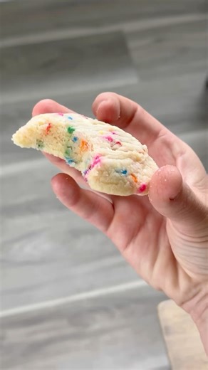 16K views · 304 reactions | Perfect for any celebration, these birthday cake cookies are festive, fun, and delicious! 拾 I love making these quick treats for everything from parties to simple gatherings at the park. Soft and pillowy, these have the perfect birthday cake sugar flavor!  Recipe link in comments! Cooking with Karli #birthday #birthdaycake #foodies #happybirthday #sprinkles #cake #cookiesofinstagram | Cooking with Karli | Facebook