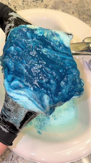 hc pine, blue ajax, blue ds, saved product, & ajax powder . 10/10 😋 . #spongesqueezing #shmellykellyy #asmr #suds #satisfying